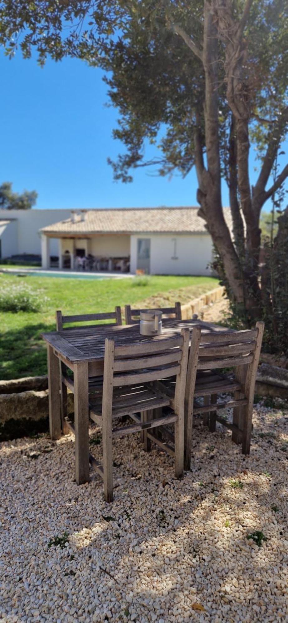 Appartement Dans Un Mas Provencal Renove Saint-Hilaire-d'Ozilhan Exterior photo